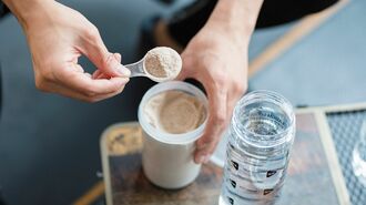 実は違った｢筋肉には高タンパク質＋低糖質食｣