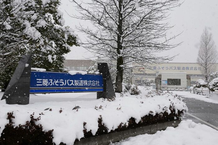 '富山の三菱ふそうバス製造は大型バスの受注急増で大忙し
