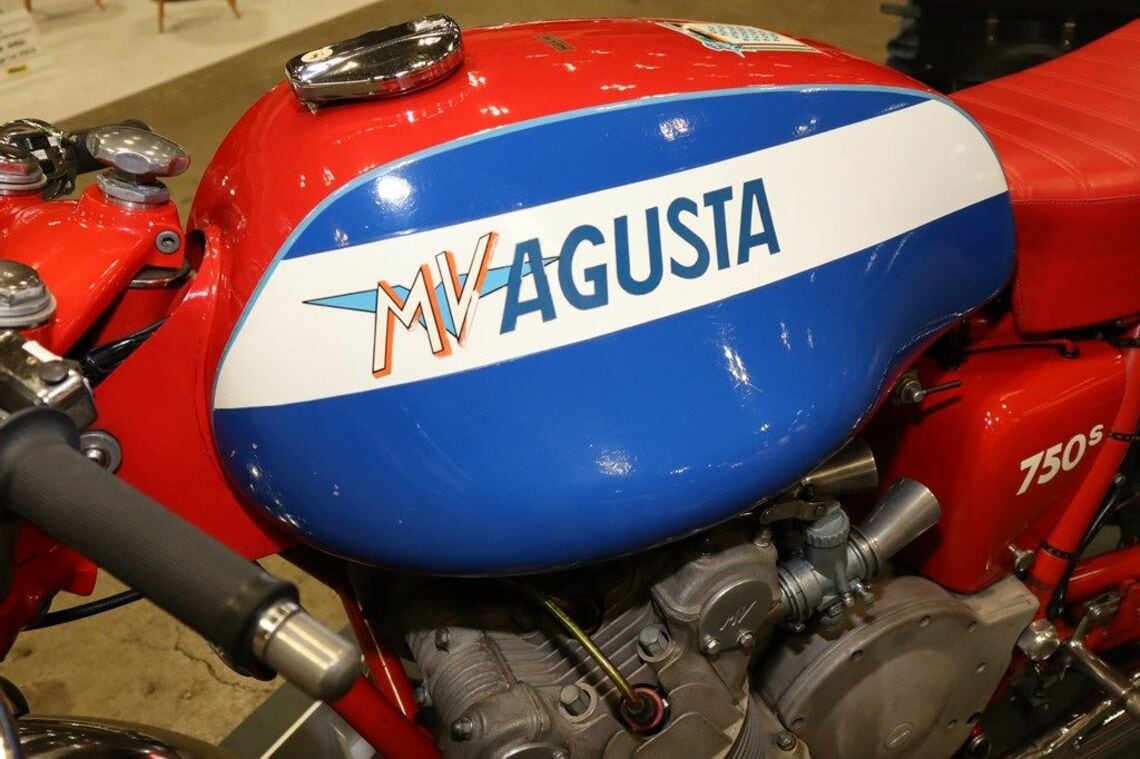70年代に一世風靡したイタリアの名馬､MVアグスタ｢750スポーツ｣…驚きの