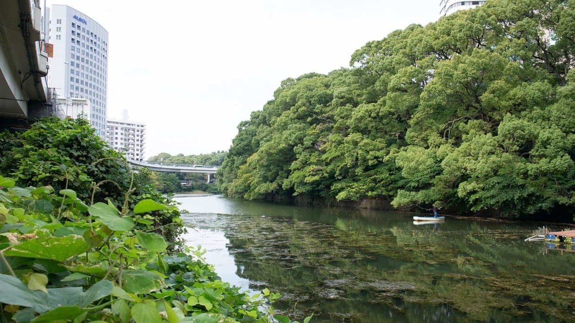 弁慶濠 と 高速道路 が同居する風景 街 住まい 東洋経済オンライン 経済ニュースの新基準