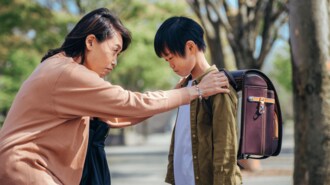 8年連続増｢SNSいじめ｣が加速させる不登校