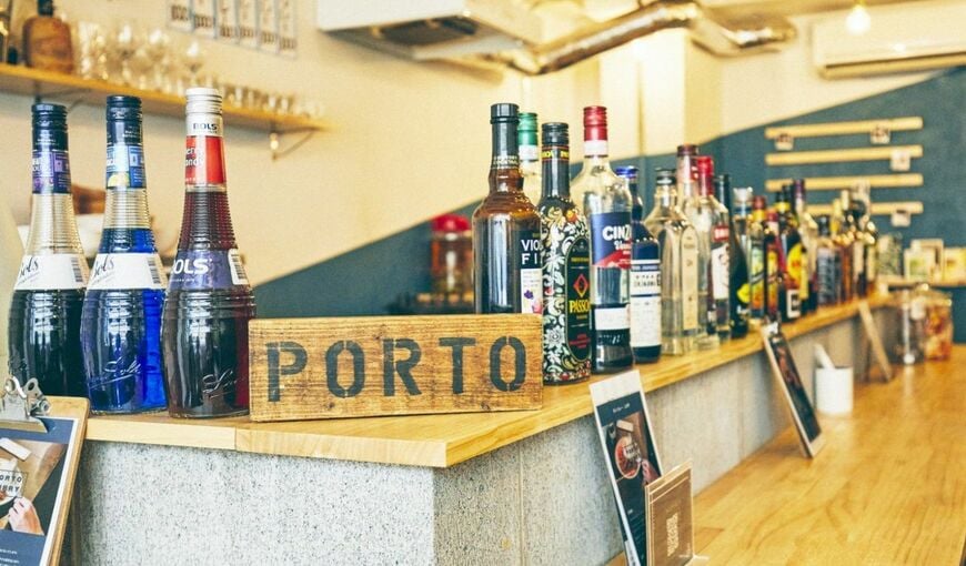 浪人 濱井 ソーシャルバーPORTO