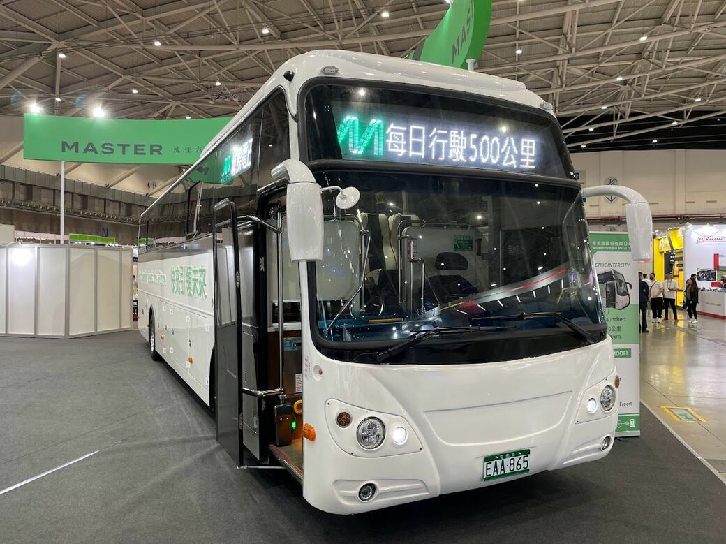 成運汽車 長距離用EVバス