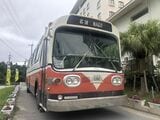 NHK「ちむどんどん」に登場したアメリカ製のバス。GM製「ニュールック」と呼ばれるバスだ（筆者撮影）