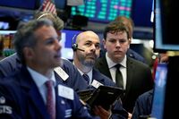 米国株式市場は主要指数がそろって最高値 医薬品株やハイテク株が牽引､IBMは冴えず