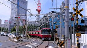京急線北品川駅｢品川駅の南｣で進む大工事の今　高架になる駅･JR線跨ぐ橋･地平化する駅