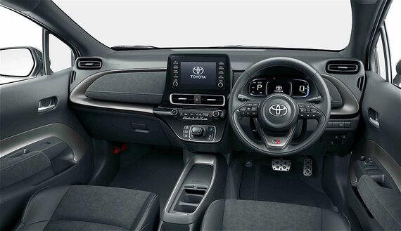 アクアGR SPORTのインテリア