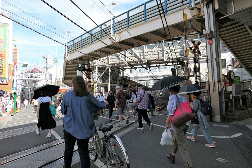 開いた第15号踏切