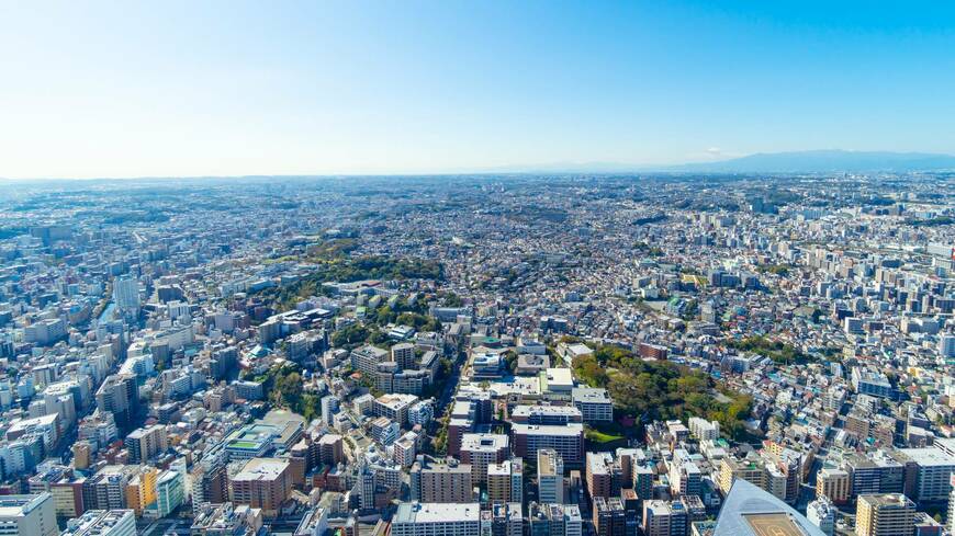 令和5年度に、ふるさと納税に関する収支のマイナスが最も大きくなった神奈川県横浜市（写真：ABC ／PIXTA）