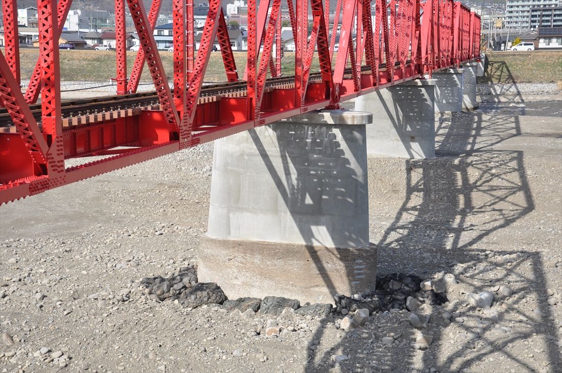 被災した部分の橋脚も復旧された＝2021年3月29日（記者撮影）