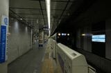 各駅停車新宿行き（記者撮影）
