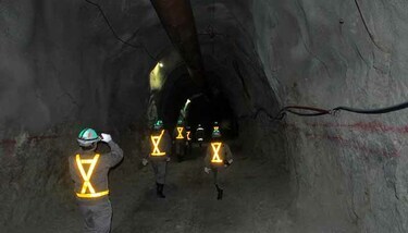 年6トン!鹿児島にある「奇跡の金山」の秘密 住友金属鉱山の収益を 年6トン!鹿児島にある「奇跡の金山」の秘密 住友金属鉱山の収益を
