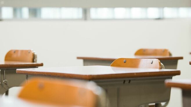 トップ校で不登校になった息子を見た母親の後悔