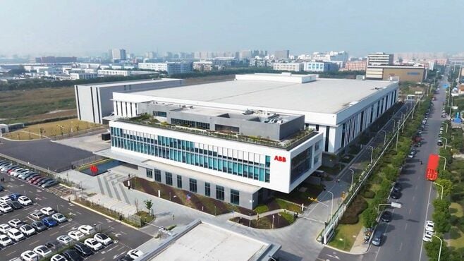 スイスABB､最新鋭｢ロボット工場｣が上海で稼働