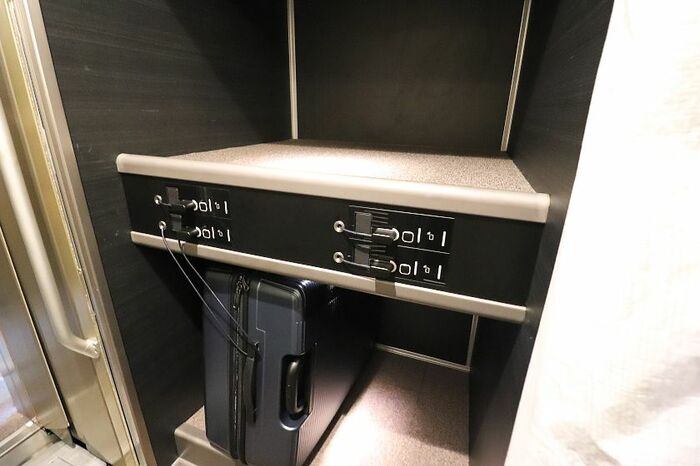 N700Sの荷物コーナー