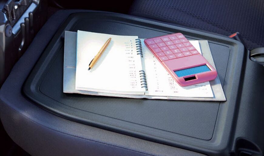 （写真：スズキ）