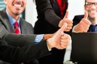 日本株、外国人投資家の懐疑の目が変わる時 アベノミクス推進に必要な｢2つの決断｣とは？