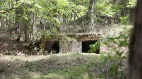 ｢戦時下なのに白米を食べてた｣｢病院､学校､クラブまであった｣…地元民も知らない｢消えた山奥の街｣が今語られるワケ