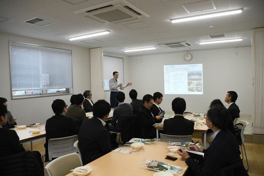 山村JR貨物きらベジステーション 各社担当者説明