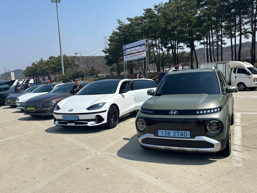 ソウルからソサン市まで100km超の行程で最新のヒョンデ車を乗り比べた（筆者撮影）