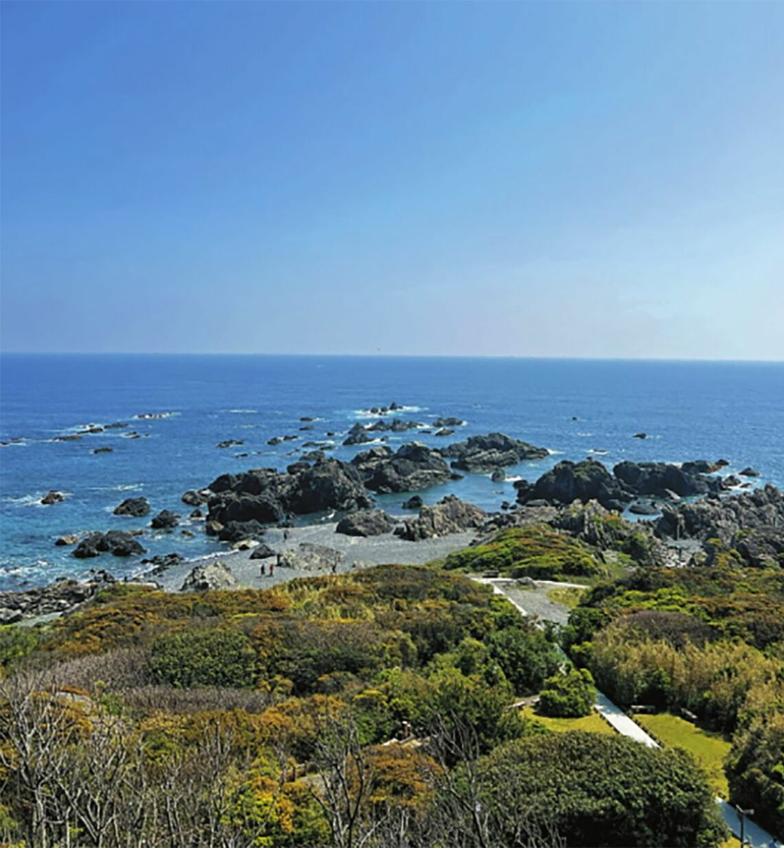 太平洋に突き出た室戸岬