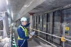 新駅工事の状況を説明する東京メトロの担当者