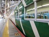 斜めストライプの車体は長らく「踊り子」の象徴だった＝2021年（撮影：南正時）