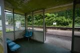 表木山駅の待合室（筆者撮影）