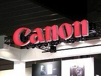 景気減速やスマホ普及に翻弄されるキヤノン