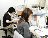 要介護認定の新方式で混乱、介護認定の軽度化で利用に支障のおそれ
