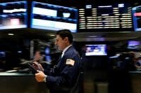 米ダウ最高値､ナスダックとS＆P500は反落 FRBの姿勢が影響､ハイテク株の下落を招く