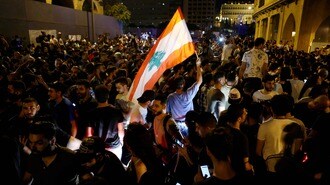 レバノン｢通話アプリ課税｣で大規模デモのなぜ