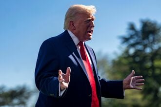 トランプ大統領、ホルムズ海峡の海上封鎖を表明