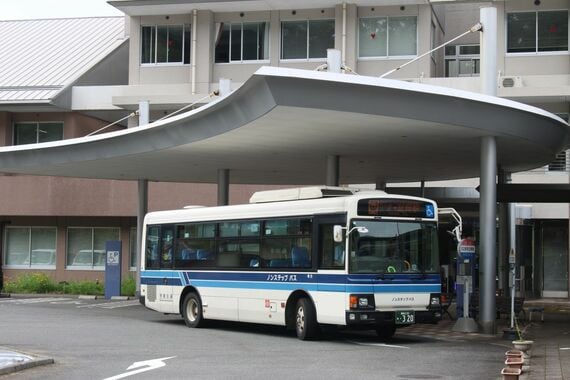 日之影町営病院前の延岡駅行きバス