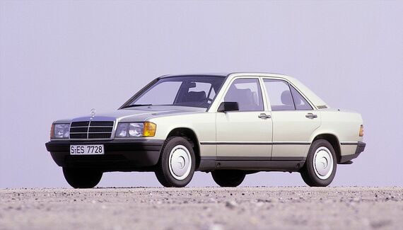 190Eは折からのバブル景気に乗ってよく売れ「子ベンツ」とも呼ばれた（写真：Mercedes-Benz）