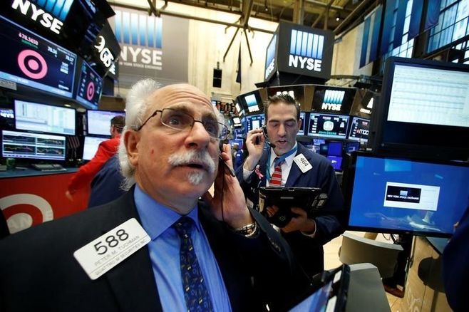 米国株式市場は反落､金融や消費関連に売り