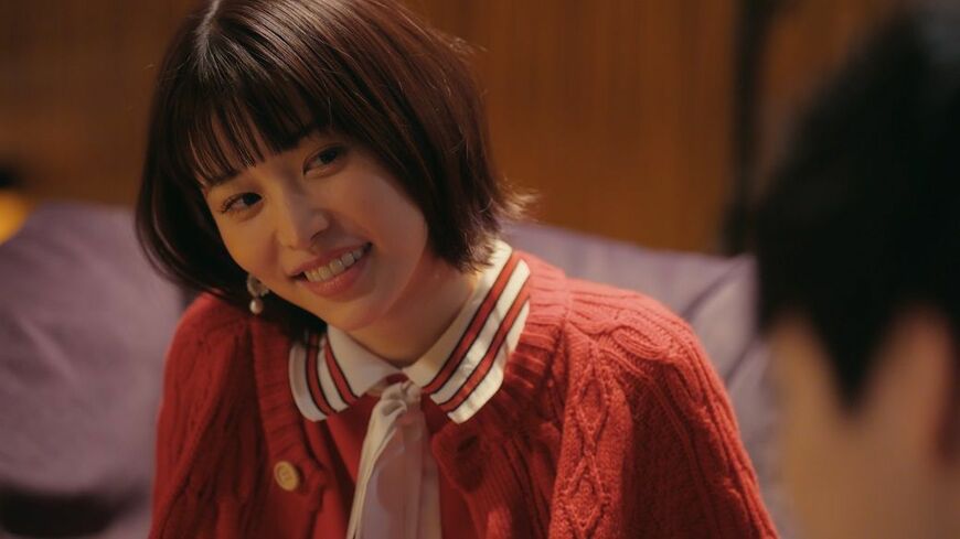 ABEMAで累計視聴数3億回を超える人気の「オオカミ」シリーズがNetflixシリーズとして展開されている。写真は参加メンバーの1人、中国出身のシンガーソングライターJU!iE（画像：Netflix）