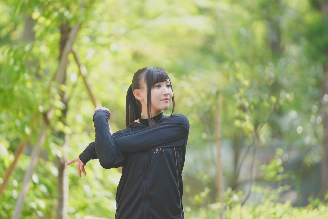 走る前のストレッチも入念に行い、その日のコンディションを整えている（撮影：冠野亮太）