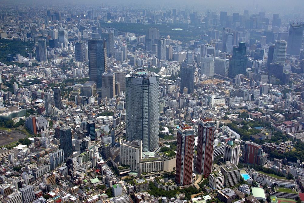 子どもがいない超富裕層の場合は、六本木や麻布などを好むらしい（写真：iLand / PIXTA）