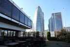 西新宿のビル群。正面はモード学園