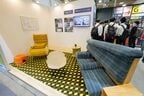WEST EXPRESS銀河のモケットを使用した家具。