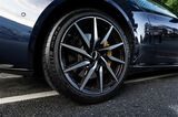 アストンマーティン「DB11」（写真：三木 宏章）