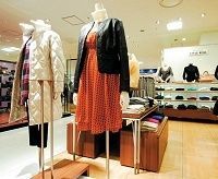 伊勢丹発「百貨店SPA」、他人任せではもう売れない