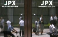 日経平均株価は4日続伸､一時200円超高 米株高や円安で心理改善､主力株に買い戻し