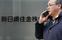 新日鉄住金､17年3月メドに日新製鋼を買収 中国の過剰生産など経営環境の悪化に対応