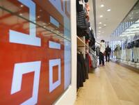 ユニクロのアルバイトなど1.6万人正社員に ファーストリテ、人手不足で「方針転換」