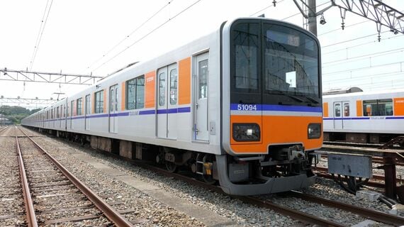東武 50090型