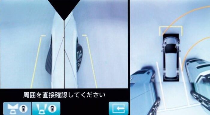 マルチビューカメラシステムの表示画面(写真:本田技研工業)