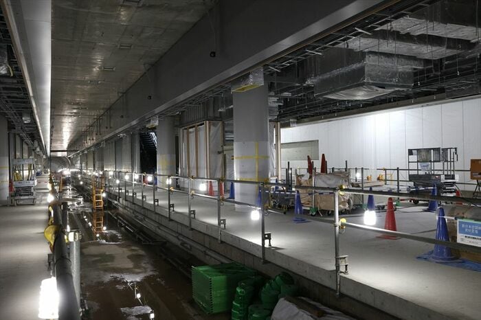 新横浜で建設中のホーム