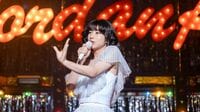 松田聖子｢夏の扉｣､山下久美子｢赤道小町ドキッ｣など昭和の名曲が多数…　｢はるな愛の半生｣を描く映画《This is I》が"国内外で話題"のワケ